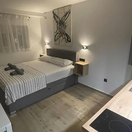 Apartments Anka Pula Exterior photo